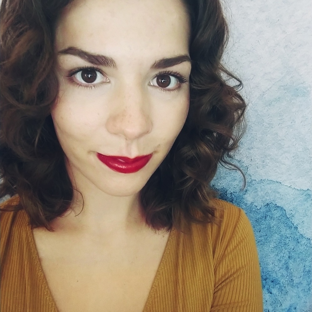 Meet your Posher, Emily
